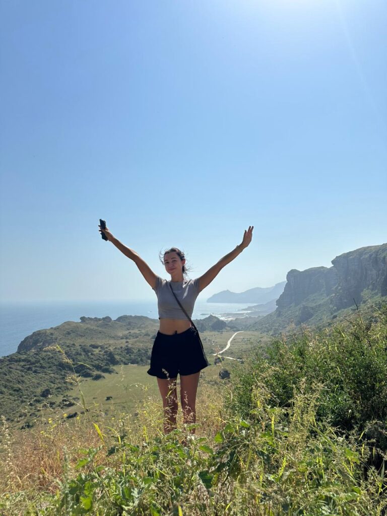 4WD road to Fazayah Beach viewpoint Oman
