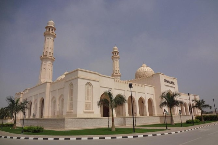 Sultan Qaboos Grand Mosque Salalah Oman exterior view