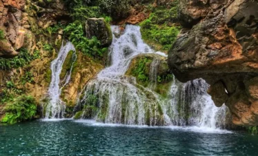 Guided hiking tour at Ayn Ghaidh Salalah