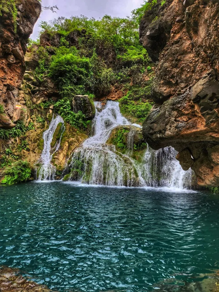 Guided hiking tour at Ayn Ghaidh Salalah