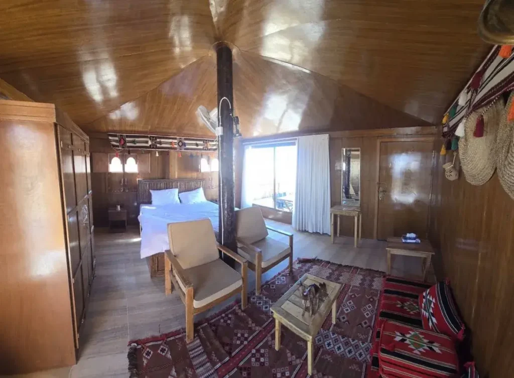 private desert lodge accommodation in Rub Al Khali desert camp